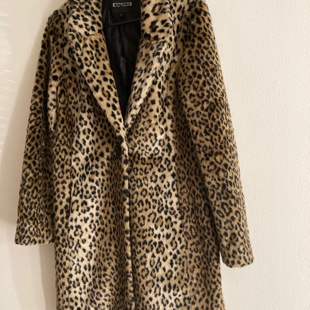 Express m length coat leopard